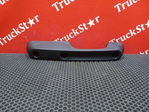 Ручка открывания капота