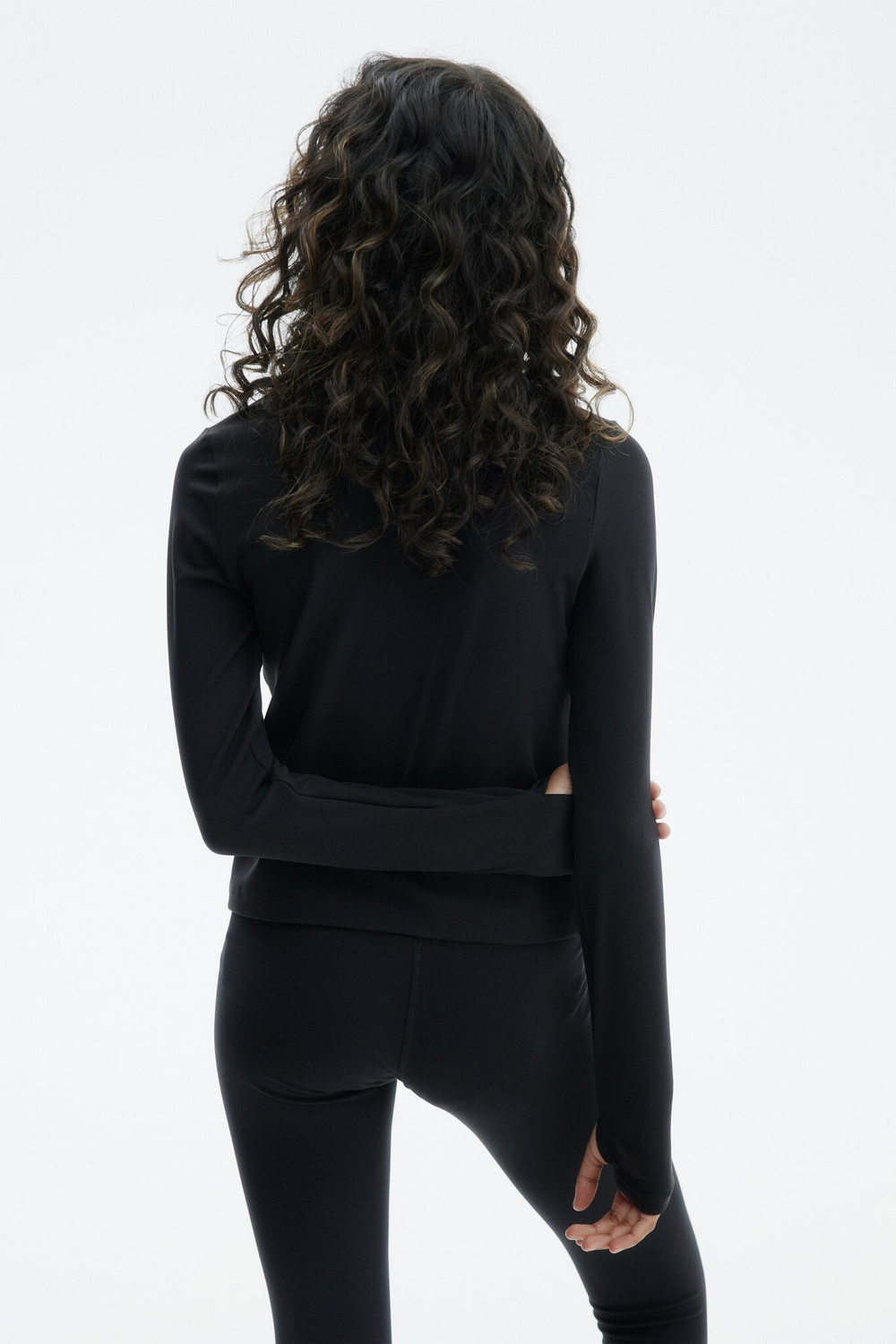 H&M Спортивная куртка SoftMove, черный