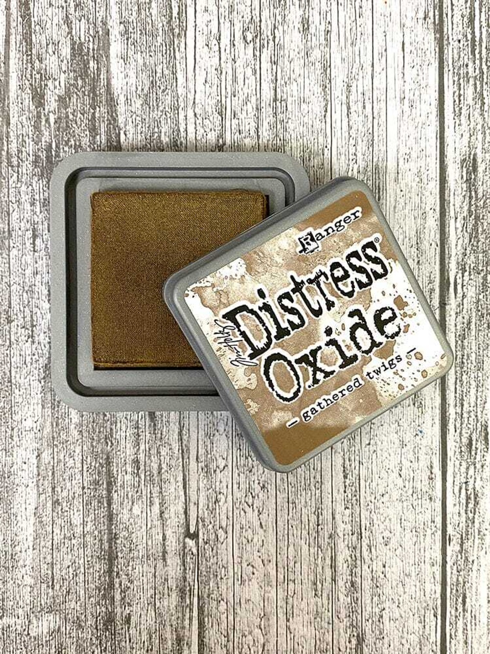 Distress Oxide Pad. Gathered Twigs