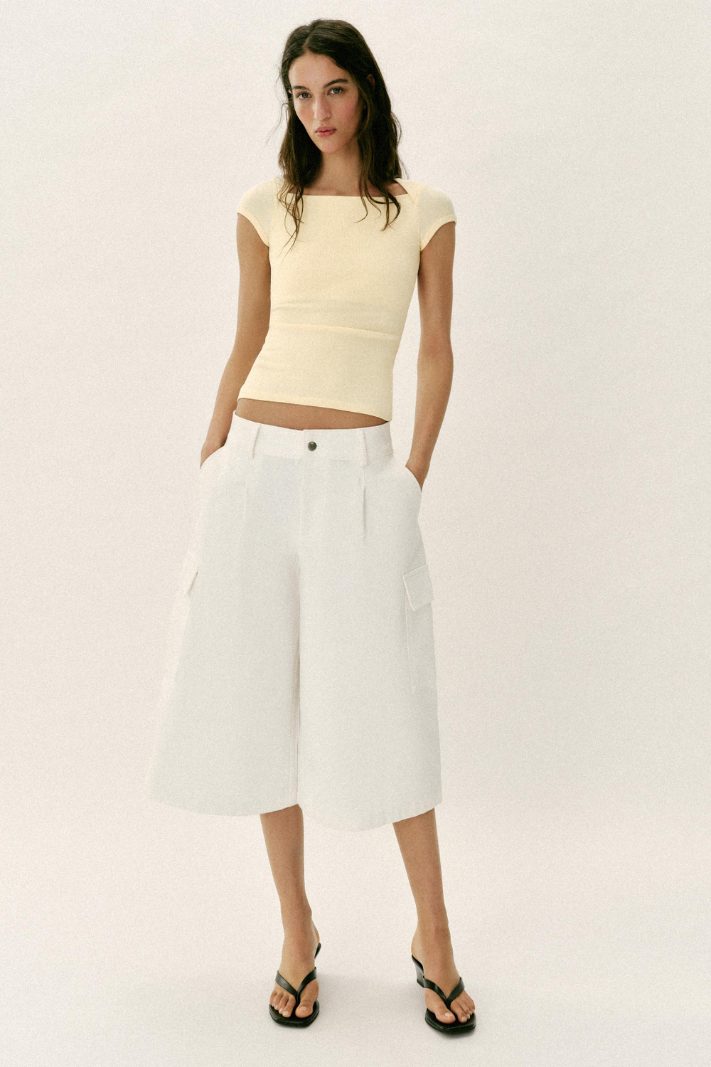 ZARA ФУТБОЛКА С КВАДРАТНЫМ ВЫРЕЗОМ, ЖЕЛТЫЙ
