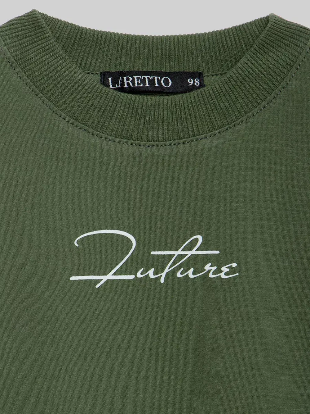 Зеленый костюм для мальчика в школу