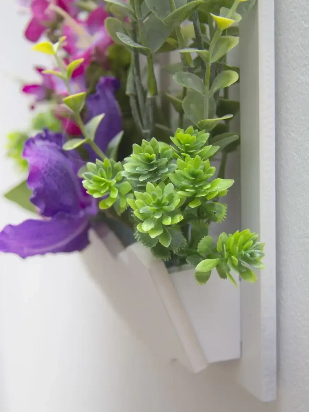 Панно на стену для интерьера "Окно с цветами"