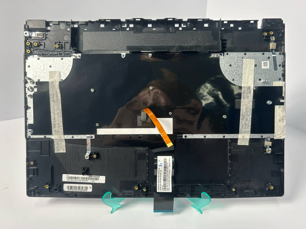 Верхняя панель с клавиатурой (топкейс) для ноутбука MSI GL65 Leopard 10 (957-16U41E-C14)