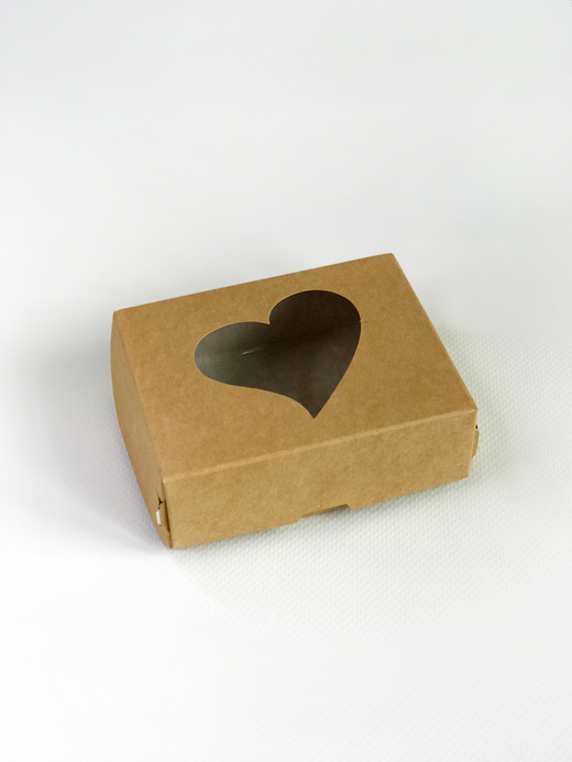 Коробка с окошком "Сердце" 10 х 8 х 3,5 см