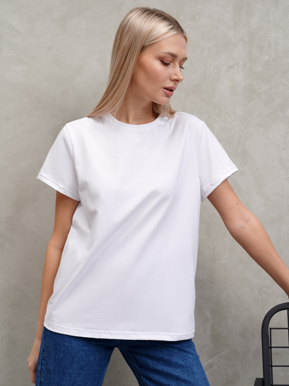 Футболка белая