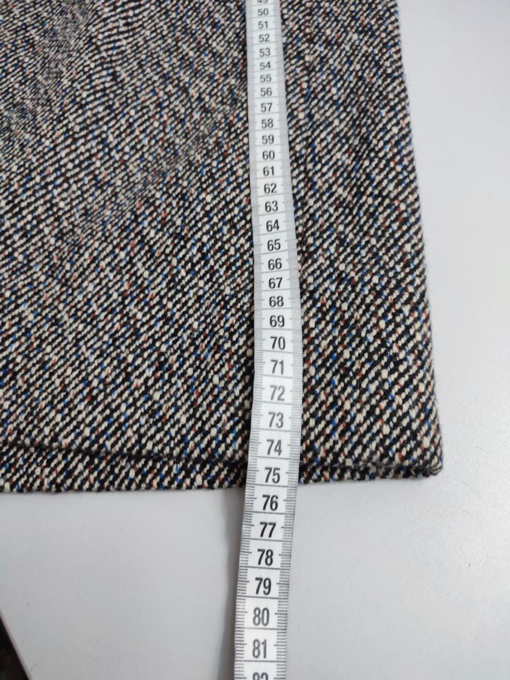 Юбка серая с разрезом 48 размер