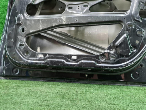 Дверь передняя правая BMW 7er F01 F02 (2008-2015)