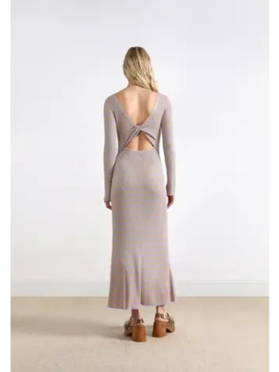 Платье в полоску