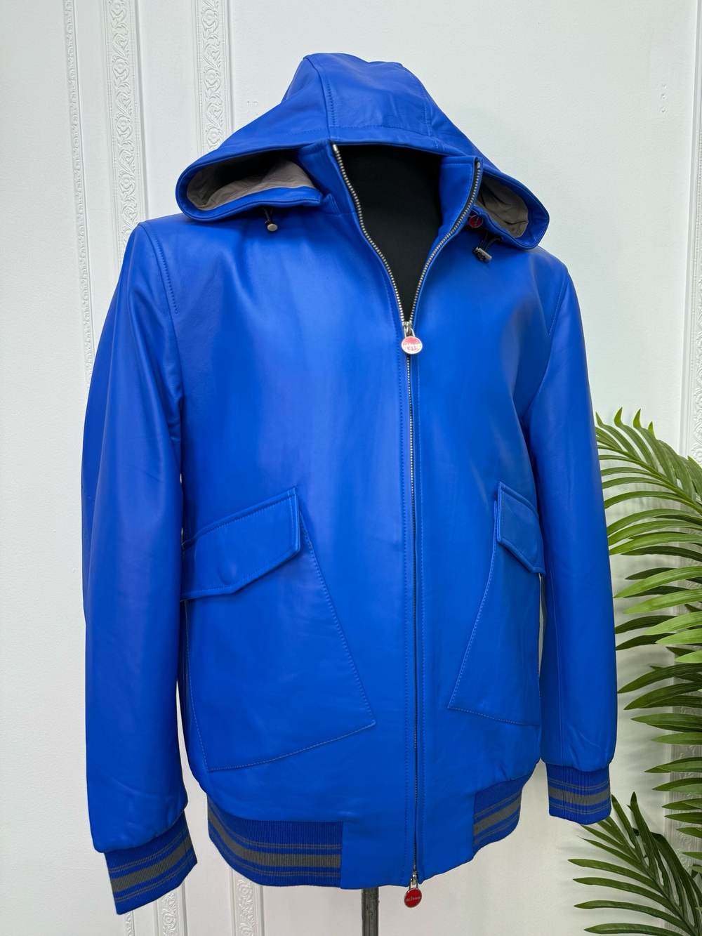 Кожаный бомбер Kiton