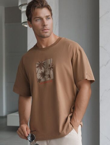 Свободная футболка  с авторским принтом  U49.048 (121528)