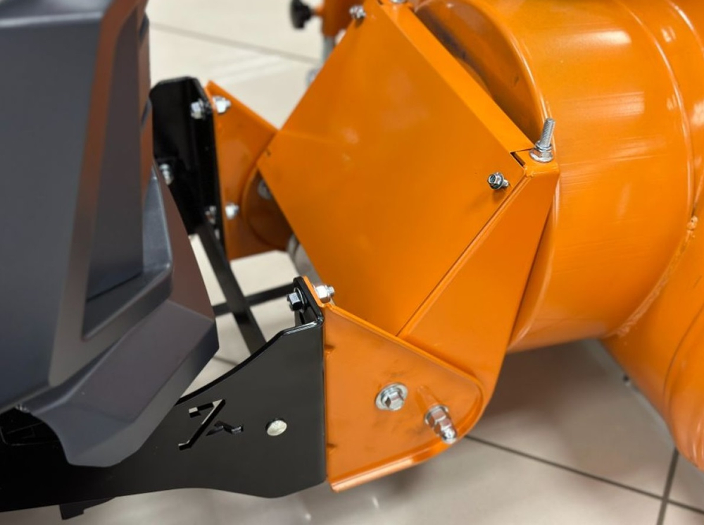 Снегоуборочный трактор ZimAni TC97HL с 2-х снегоотбрасывателем