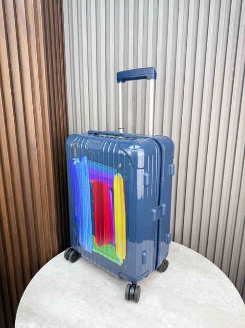 Дорожный чемодан Rimowa