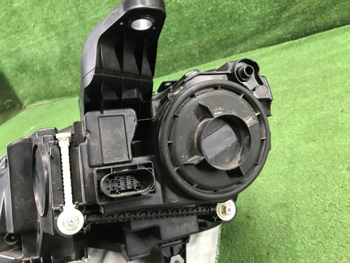Фара правая Mercedes GLE V167 (2018-2024) LED