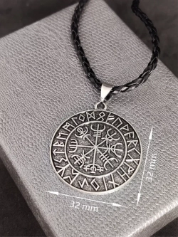 Защитный магический кулон амулет Рунический компас Вегвизир