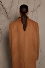 Двубортное пальто