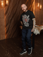 Футболка Варгградъ мужская черная «Кусающий длань»