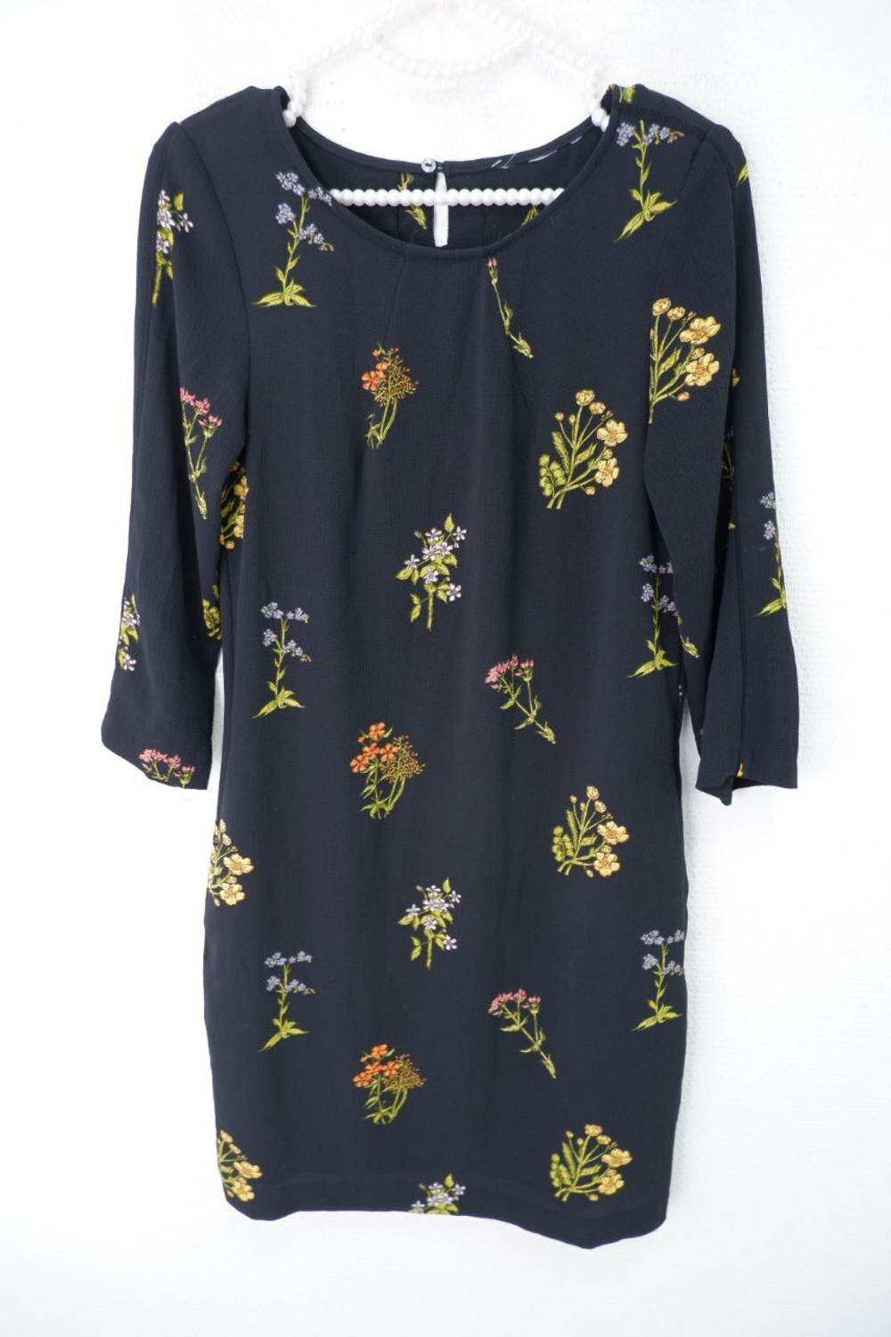 Платье с цветами 42 размер