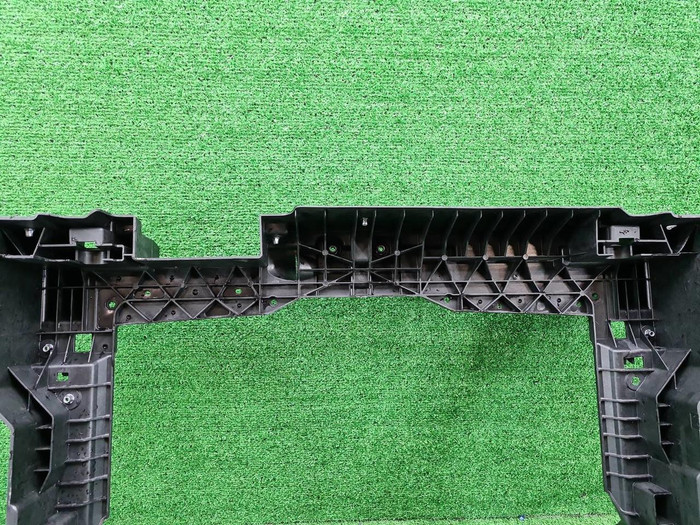 Телевизор Hongqi HS5 (2019-н.в.)