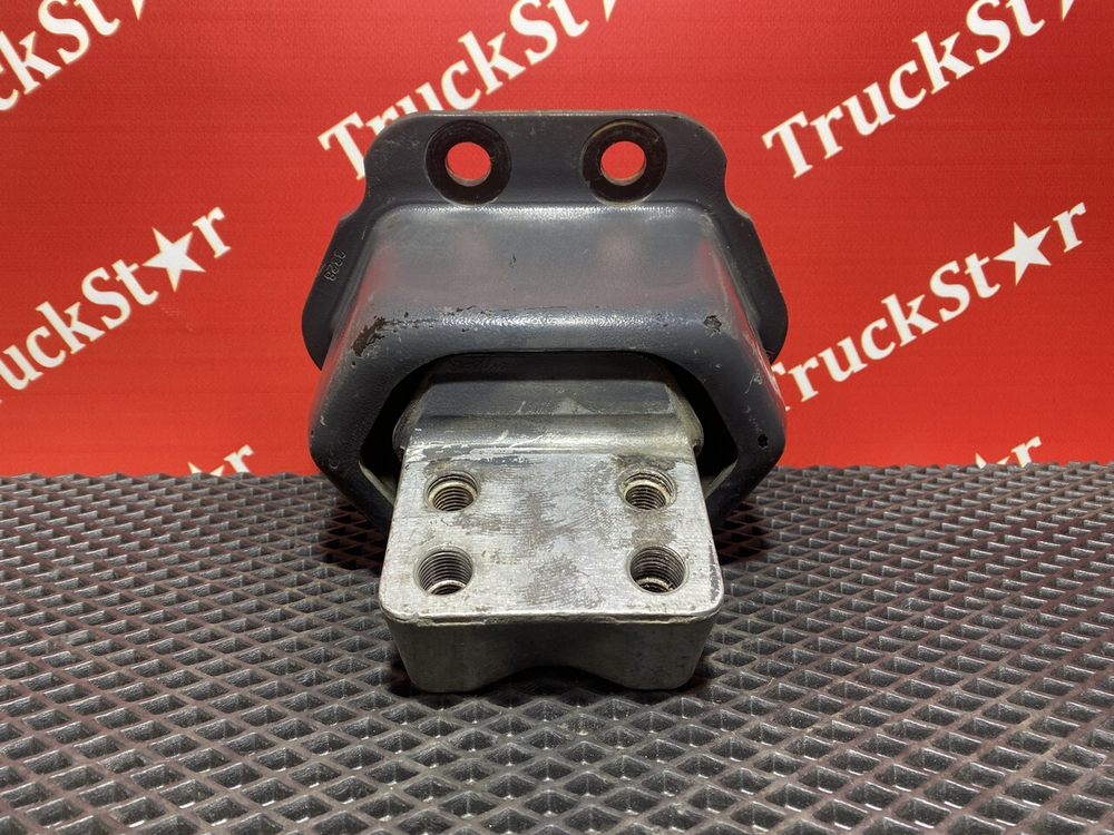 Подушка двигателя задняя 2019г.