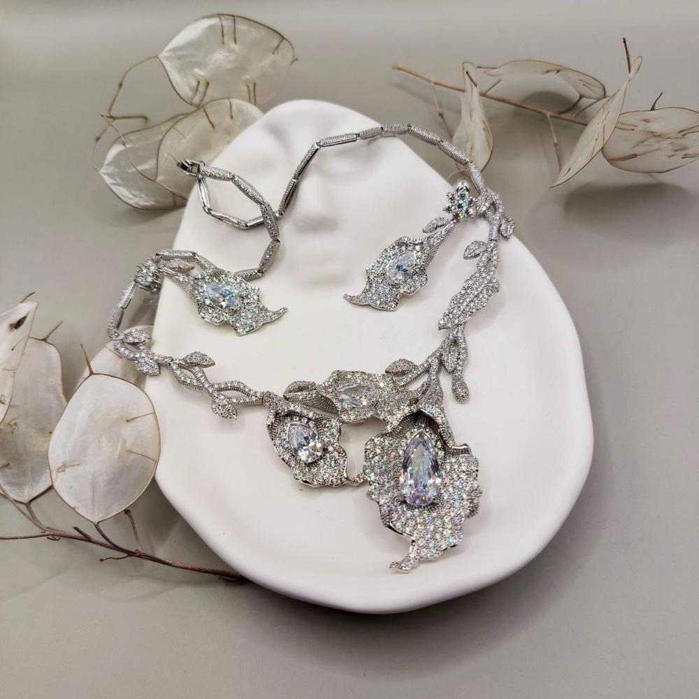 "Свадебное ожерелье"