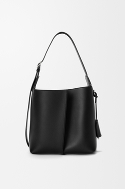 Loewe Средняя сумка-ведро Bilbao из гладкой телячьей кожи, черный