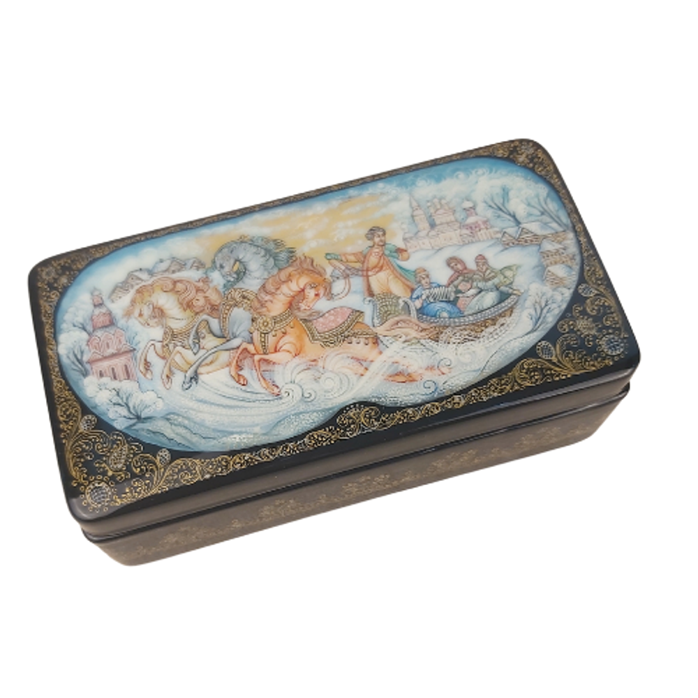 Шкатулка с росписью Холуй "Тройка"