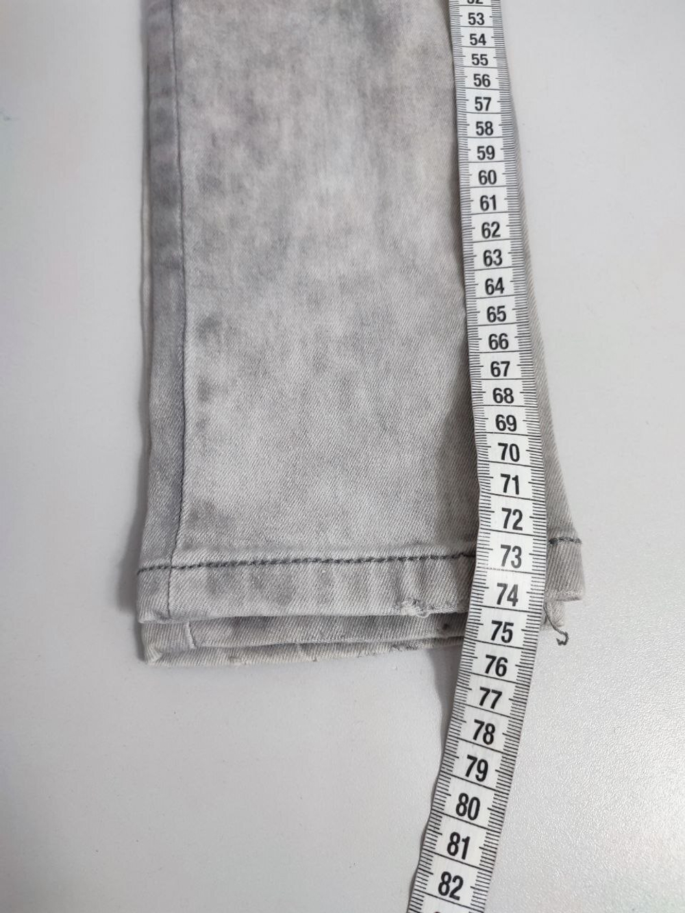 Джинсы Stradivarius базовые 44 размер