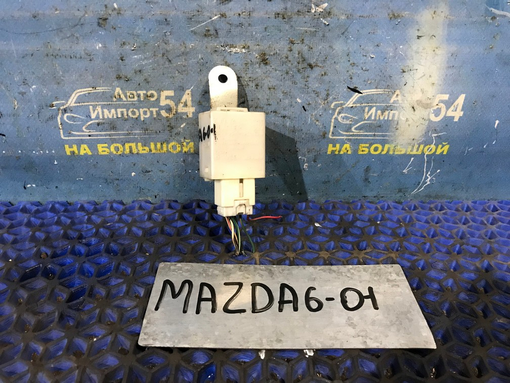 Реле поворотов MAZDA MAZDA6 2004