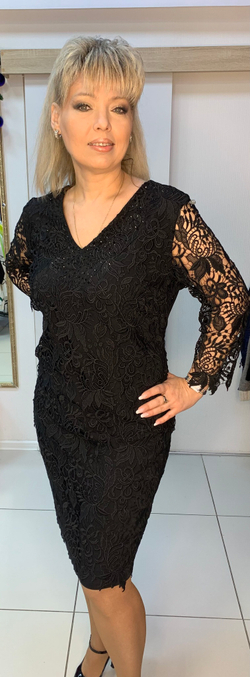 Гипюровое  черное нарядное платье