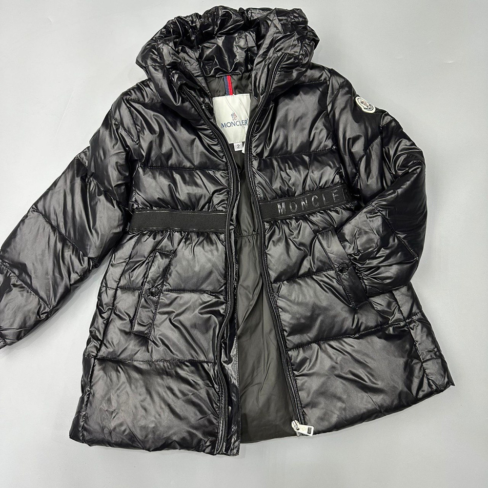 Пуховик Moncler