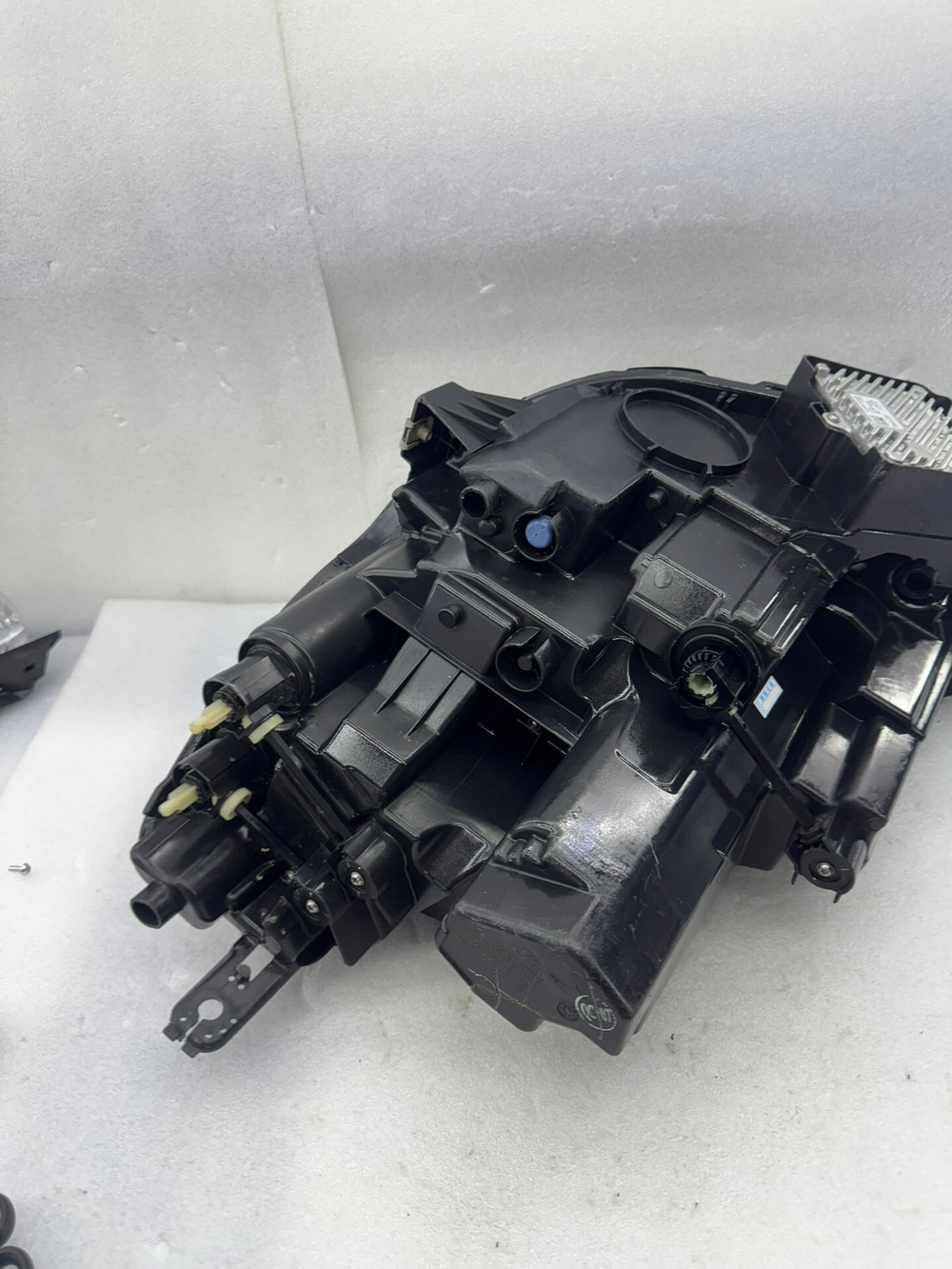 Оригинальные LED фары для GAC Hyper HT (левая и правая)