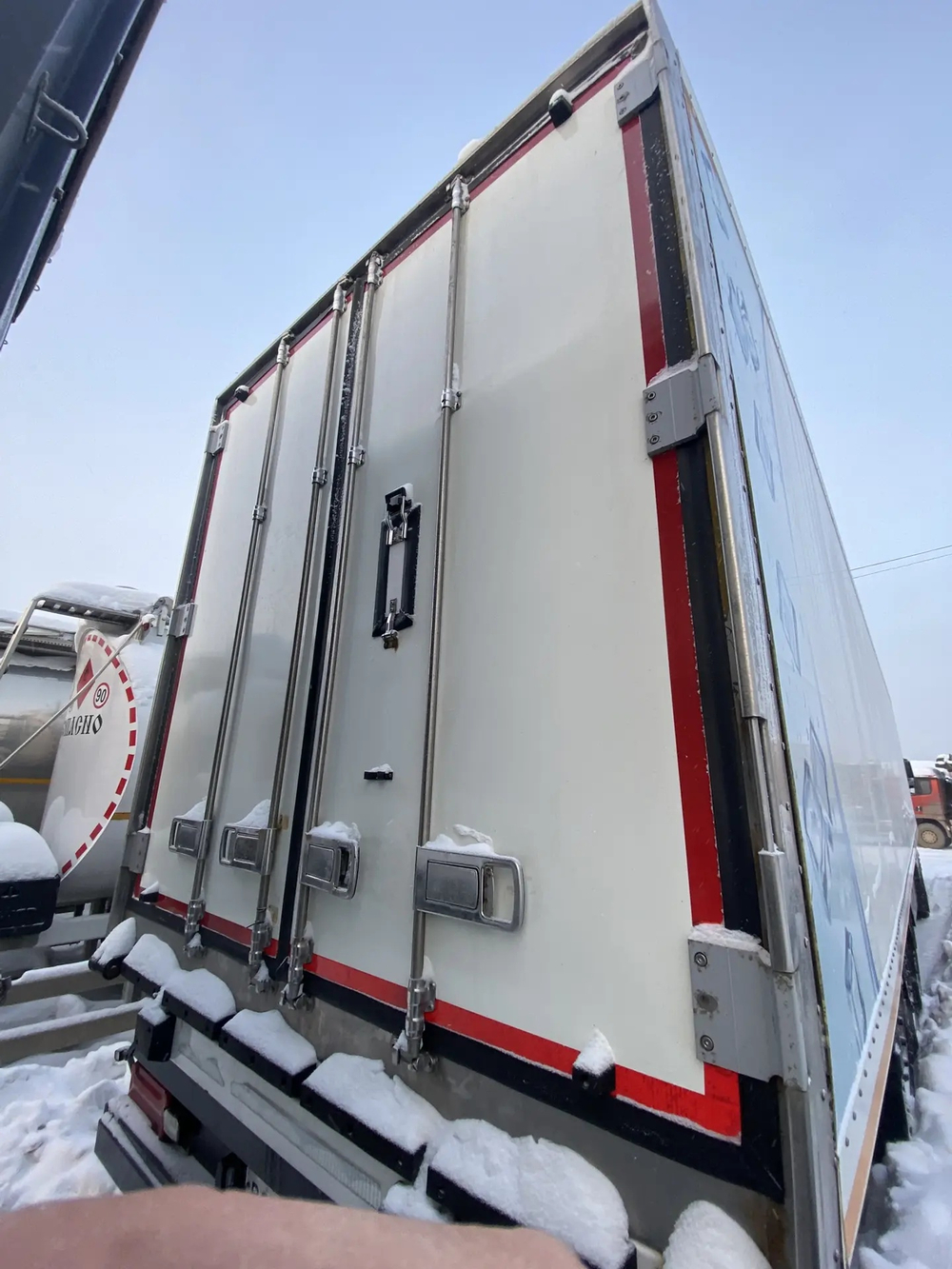 MAMMUT TY 330* Полуприцеп изотермический/рефрижератор TY 330-A (Рефрижератор)
