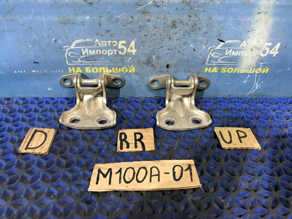 Петля двери задней правой TOYOTA DUET 2000-2004