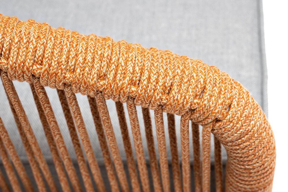 "Канны" кресло плетеное из роупа, каркас алюминий светло-серый (RAL7035) муар, роуп оранжевый меланж круглый, ткань светло-серая