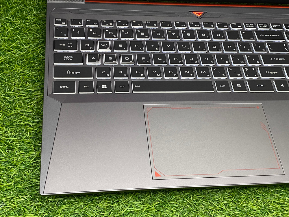 Игровой ThundeRobot 15.6" i5-12450H/RTX 4060 8GB/32GB/1TB SSD/IPS 165Hz/ 911 X Wild Hunter G2 XP[JT009500ERU]/Windows 10