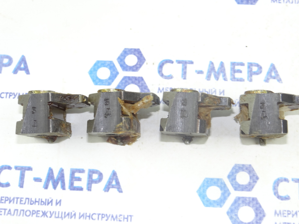 Кулачки к винторезным головкам  (3Д) (к-т из 4 шт.)