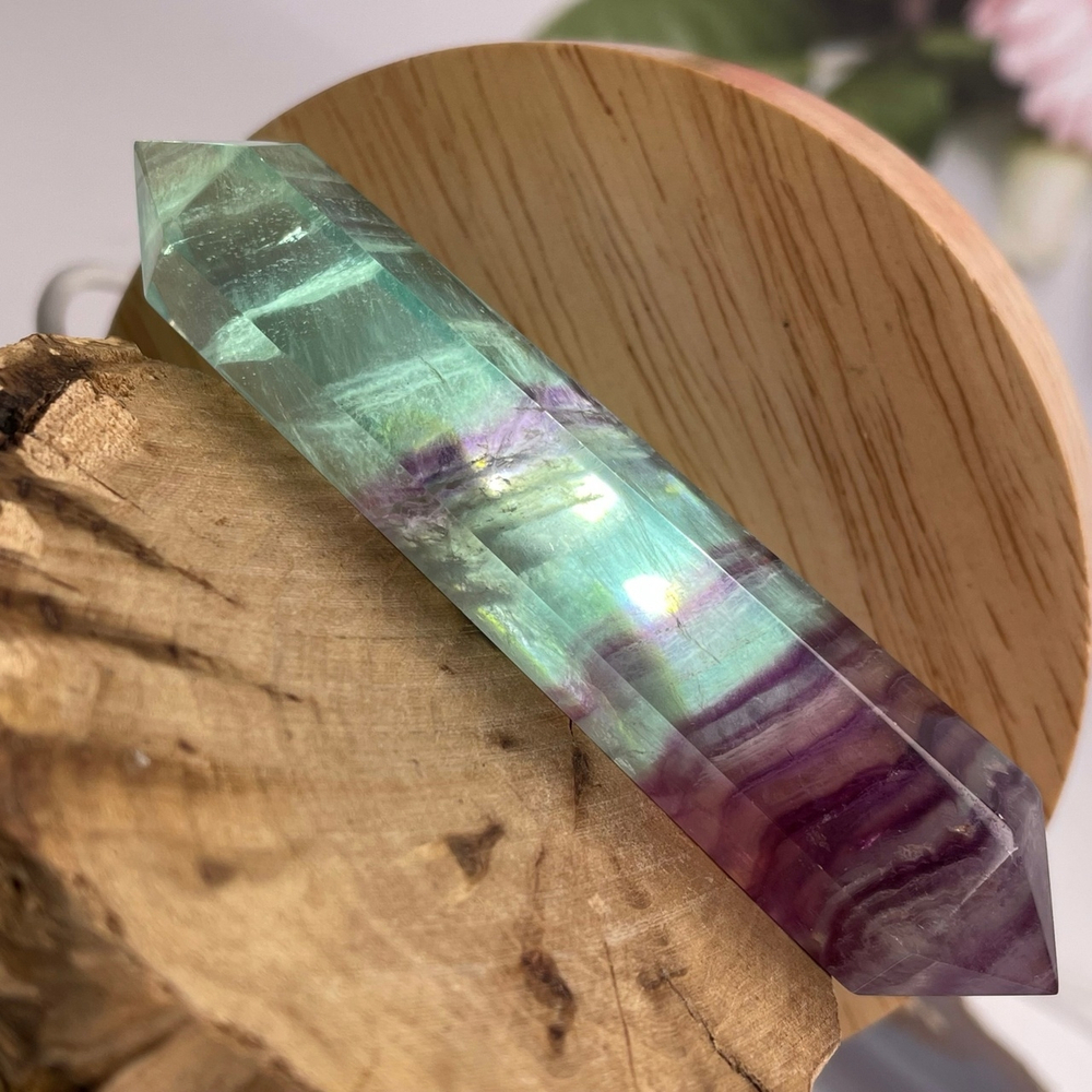 26716 * Флюорит Кристалл двухконечный