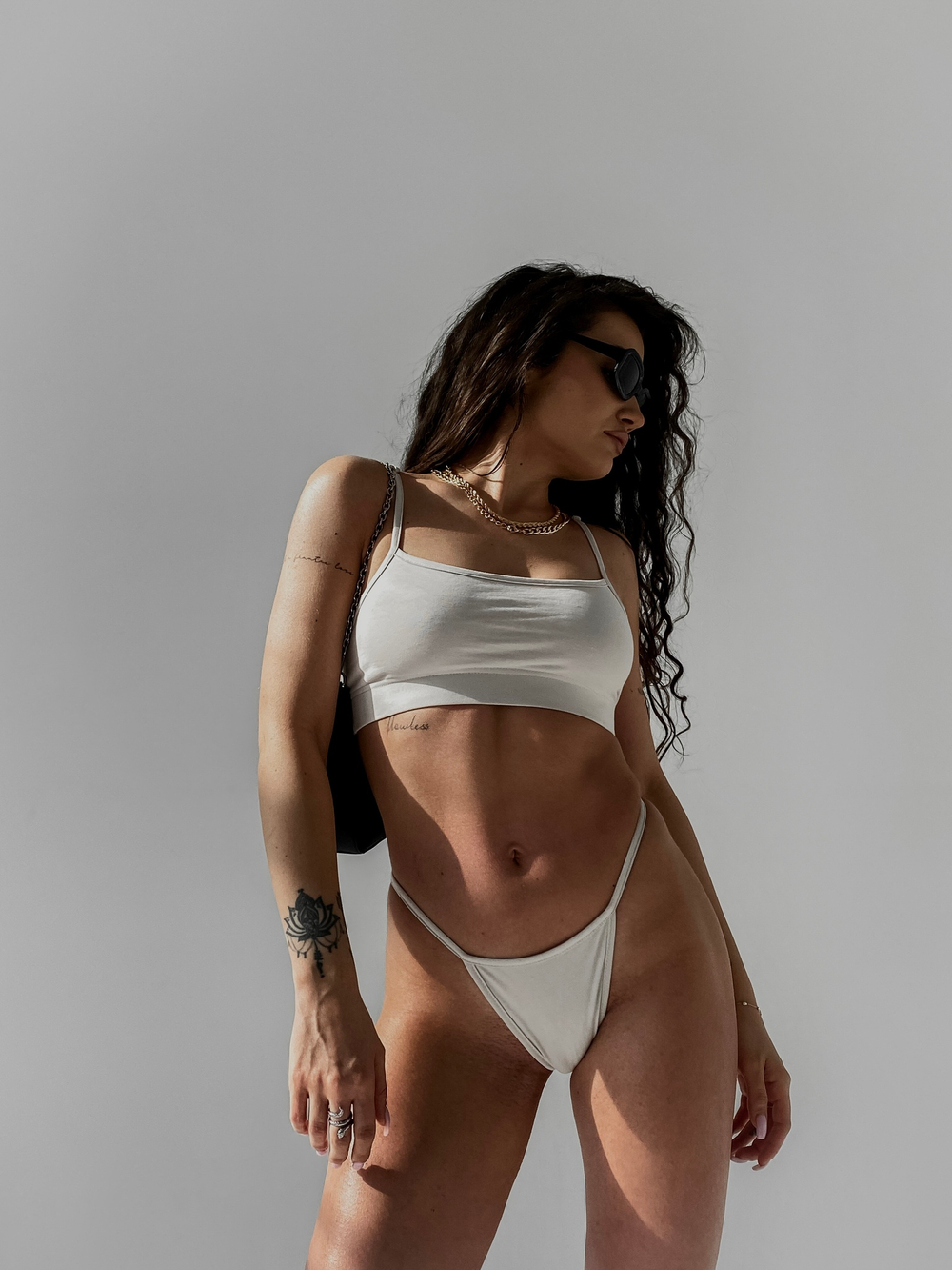 Трусики стринги LOUNGE UNDERWEAR