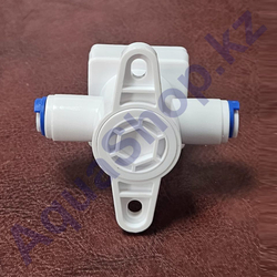 Защитник водоочистителя от избыточного давления