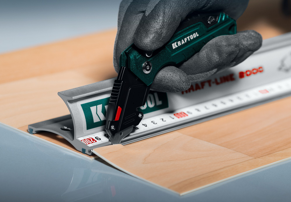 KRAFTOOL KRAFT-LINE, 2.0 м, усиленная алюминиевая линейка со стальной направляющей (34275-200)