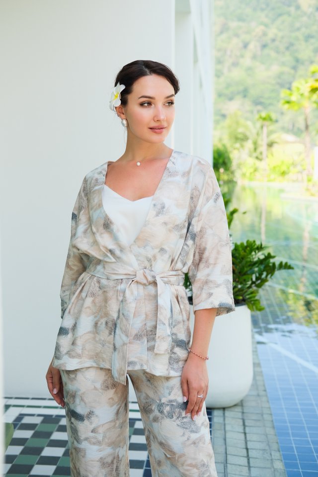 Костюм кимоно и брюки из вискозы