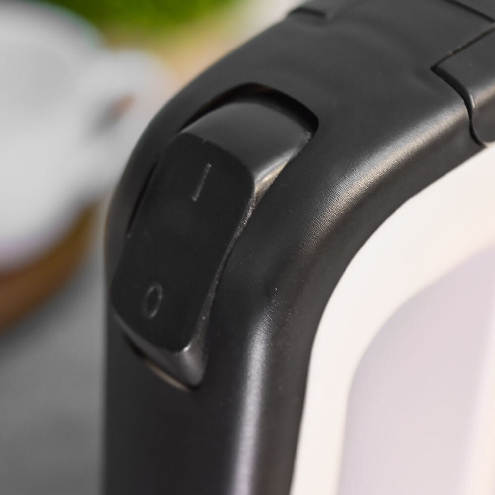 Чайник электрический 2,5л пластик (белый), MA-2354WH