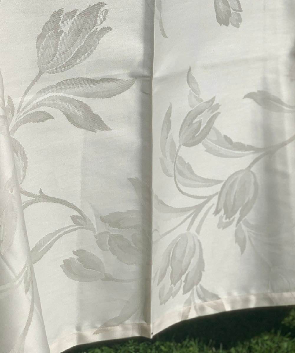 Скатерть 150х220 и 8 салфеток EmilioGatti Tulipan белые