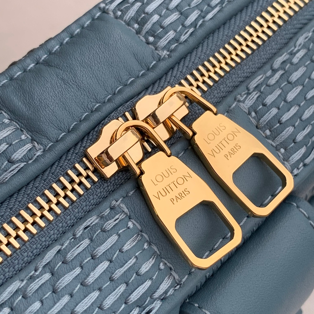Louis Vuitton Troca MM