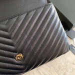 Yves Saint Laurent College 32 cm