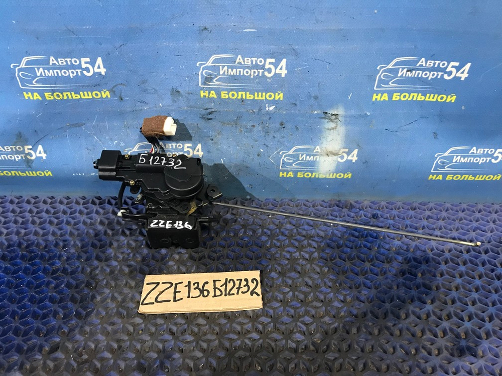 Замок багажника TOYOTA VOLTZ 2002-2004