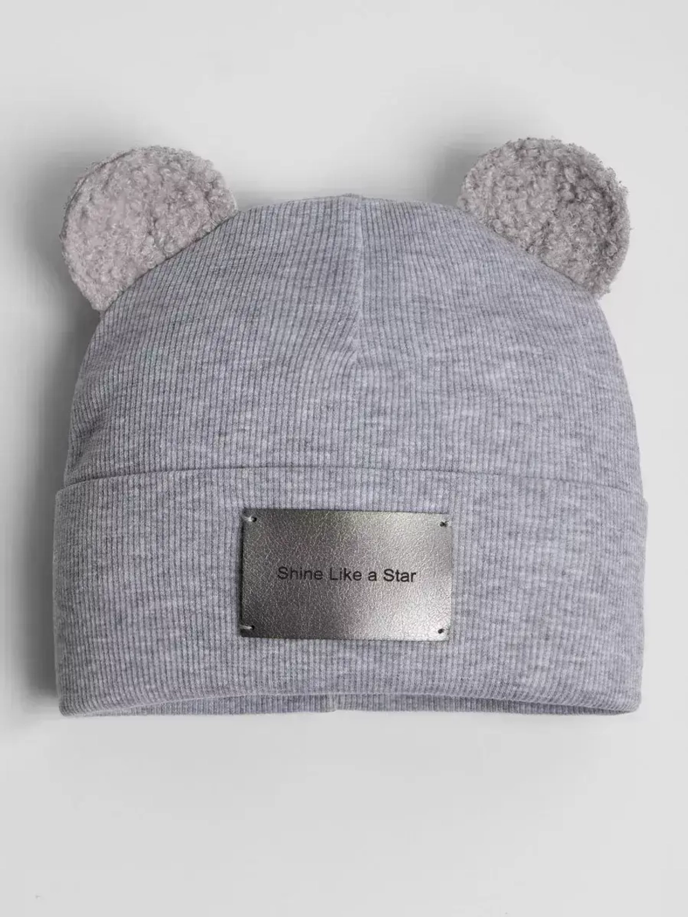 Шапка для мальчика с ушками на осень