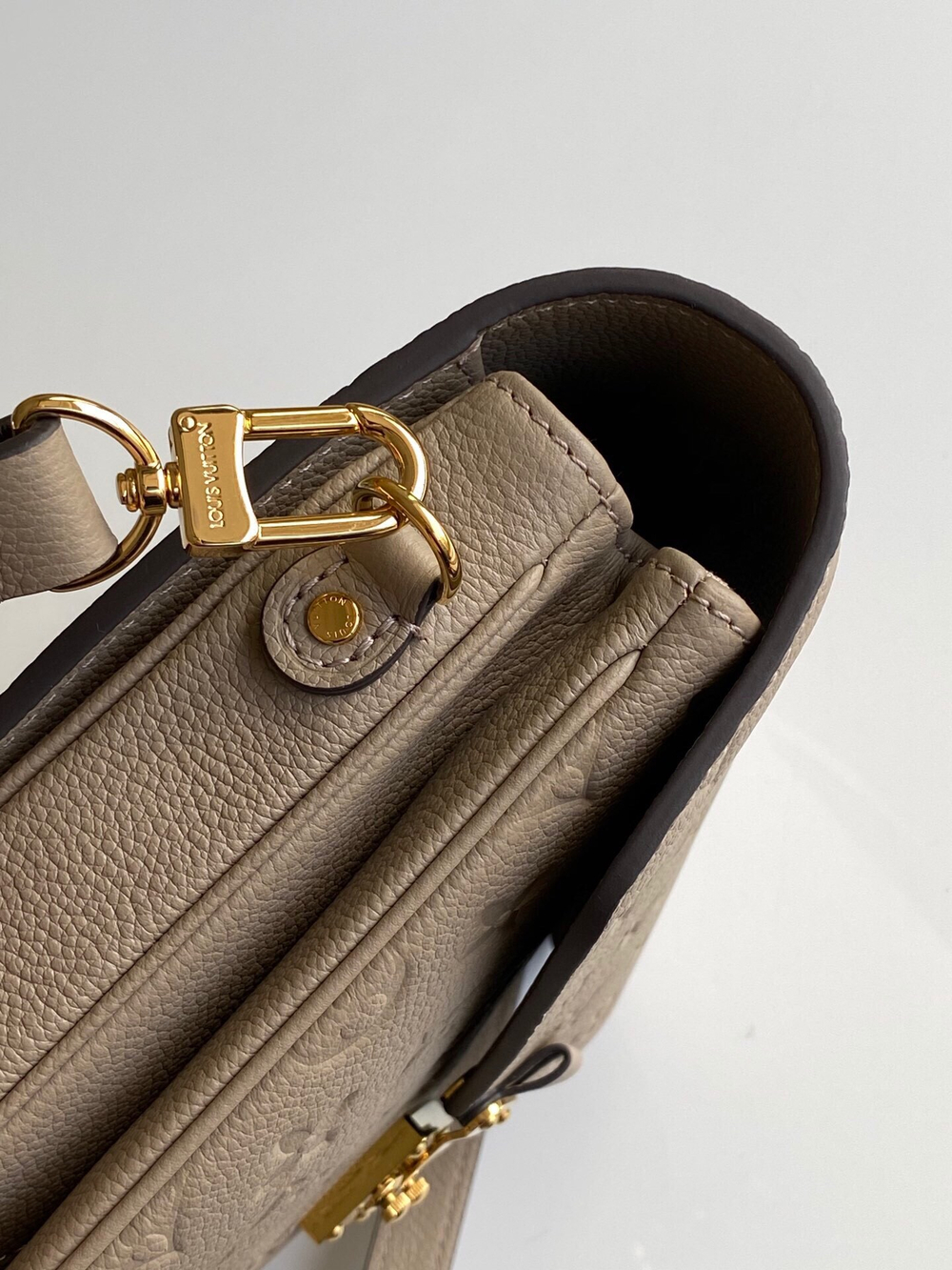 Louis Vuitton Pochette Metis