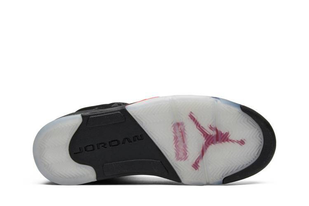Retro 5 x supreme outlet