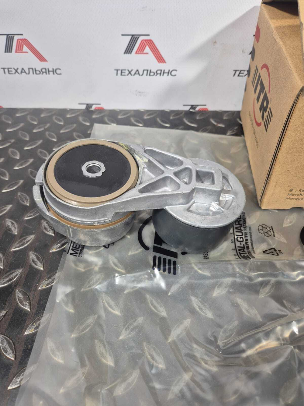 Натяжитель ремня 144-1102